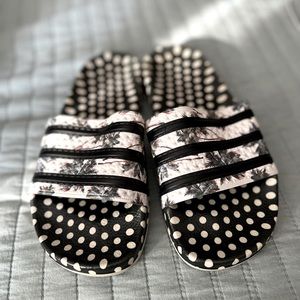 Polkadot slides. Super cute Adidas like new
